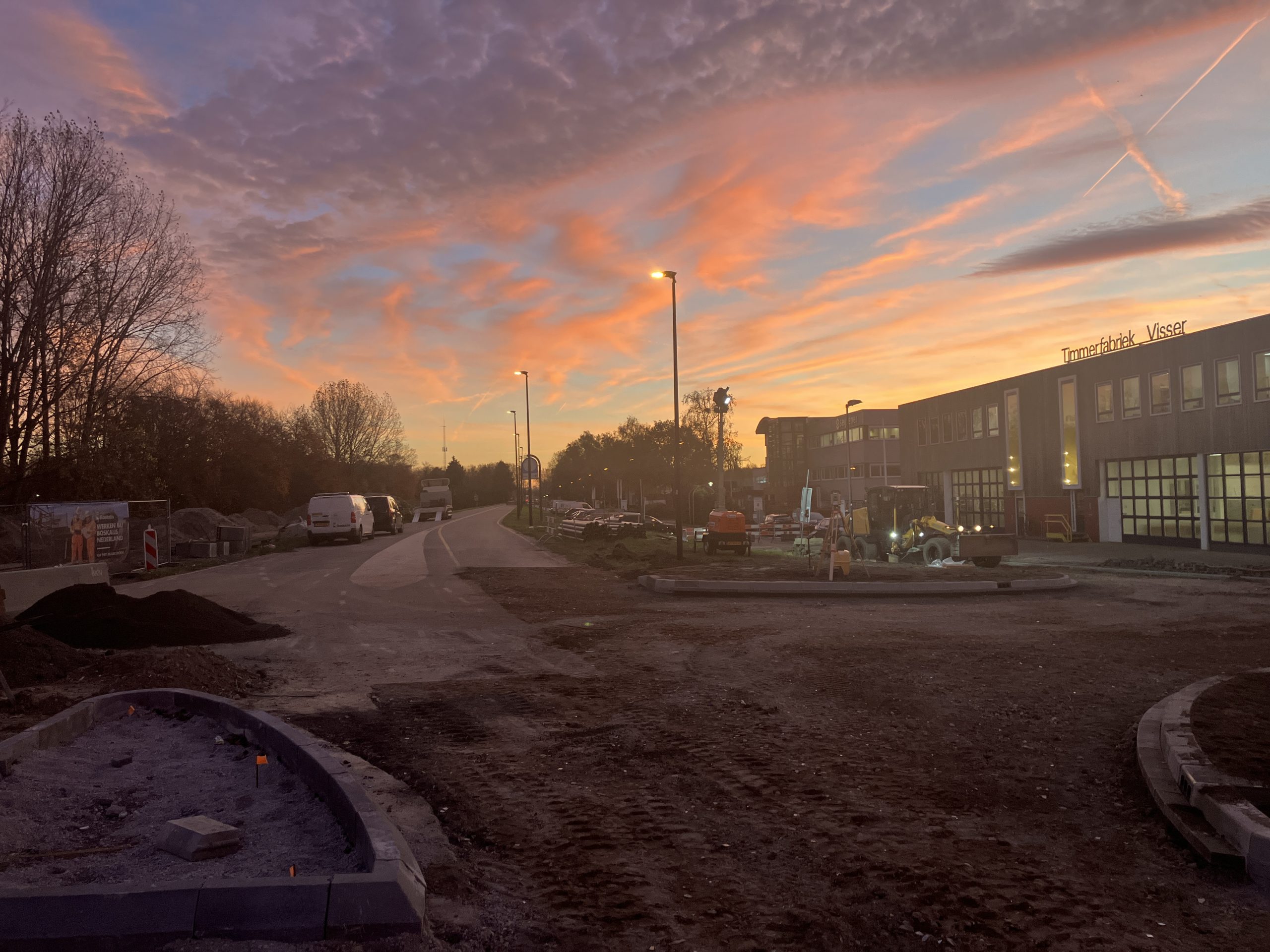 TRAN VAN THO EM　通電確認AWM800 0428-18 Beelden van het project – Thorbeckeweg